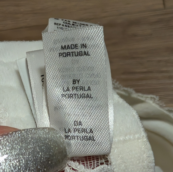 La Perla | White Floral Lace Balconette Bra Padded Underwire 32D - Picture 12 of 14